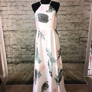 🌸 NWT LEAF MAXI DRESS 🌸